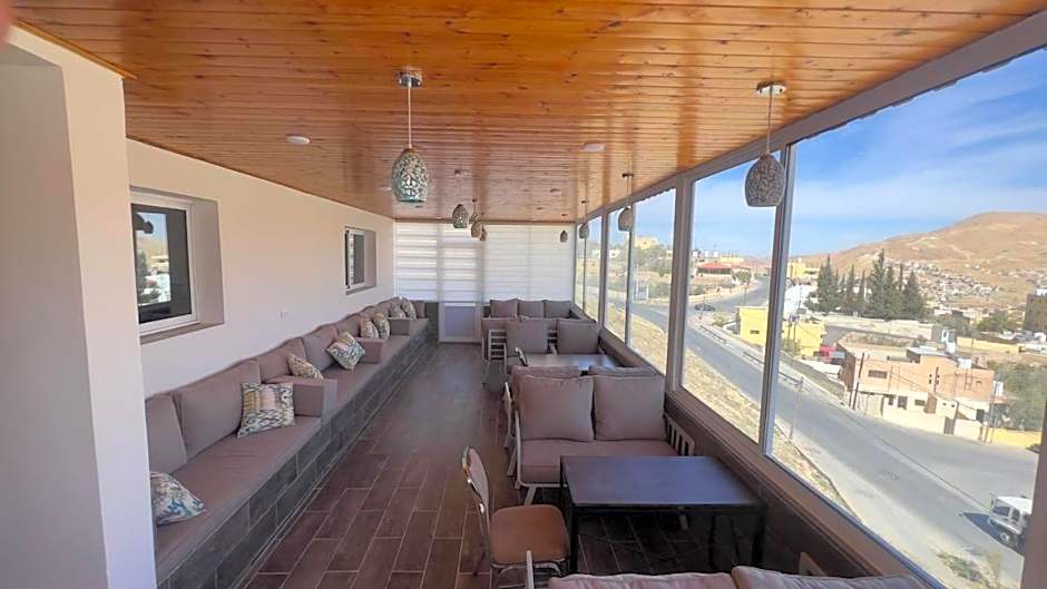 Beit Alshabaan Inn