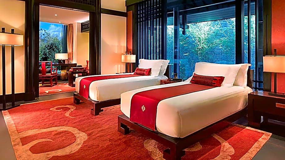 Banyan Tree Lijiang