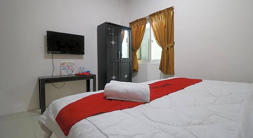 RedDoorz @ Jalan Krakatau Medan