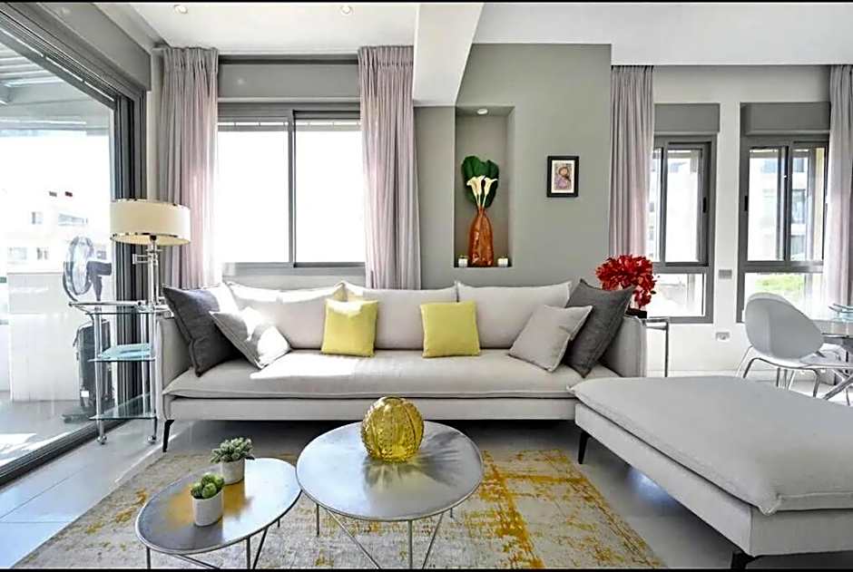 Seaside Apt Balcony&Parking !