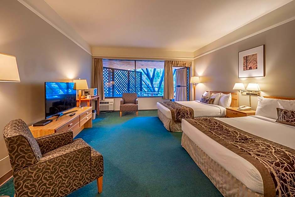 The Cedars Inn Hotel & Convention Centre