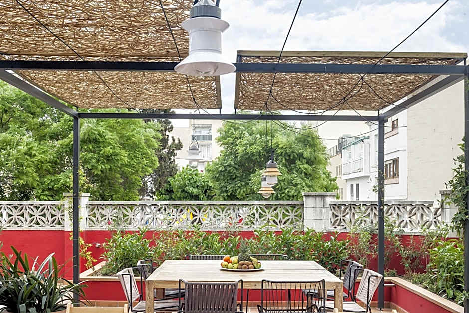 Aqua Hotel Bertran Park