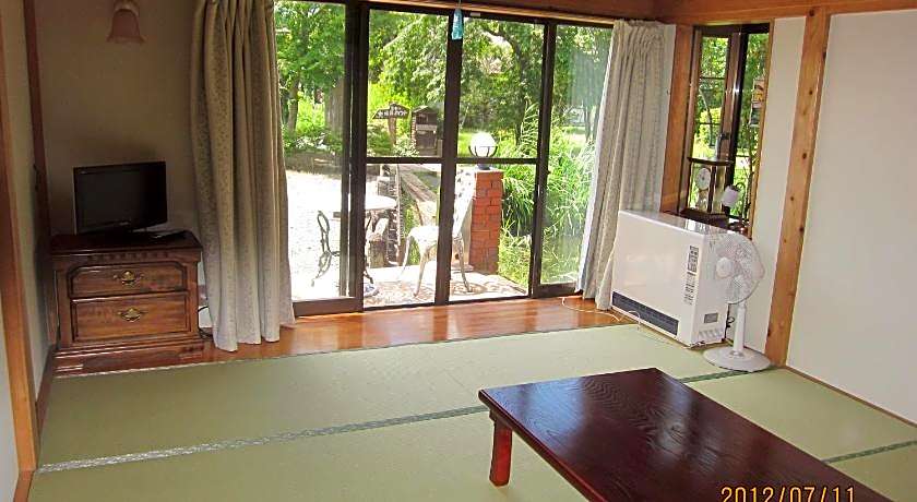 Lake Oshino Villa