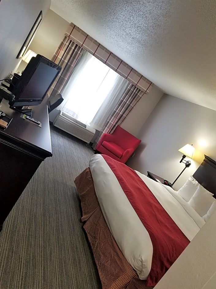 Country Inn & Suites by Radisson, Moline Airport, IL