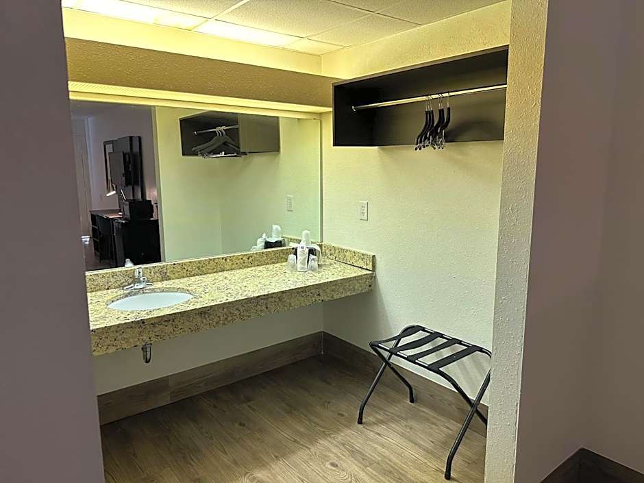 Motel 6-Pooler, GA - Savannah Airport