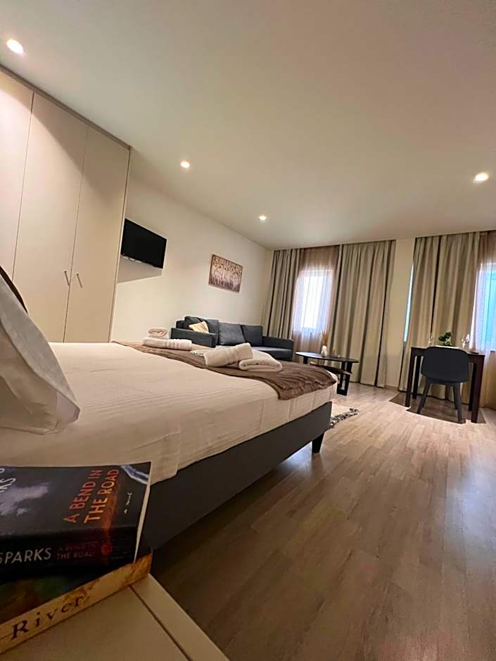 Athenian Retreat Penthouses