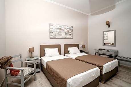 Twin Room with Balcony