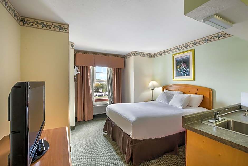 Americas Best Value Inn & Suites Three Rivers