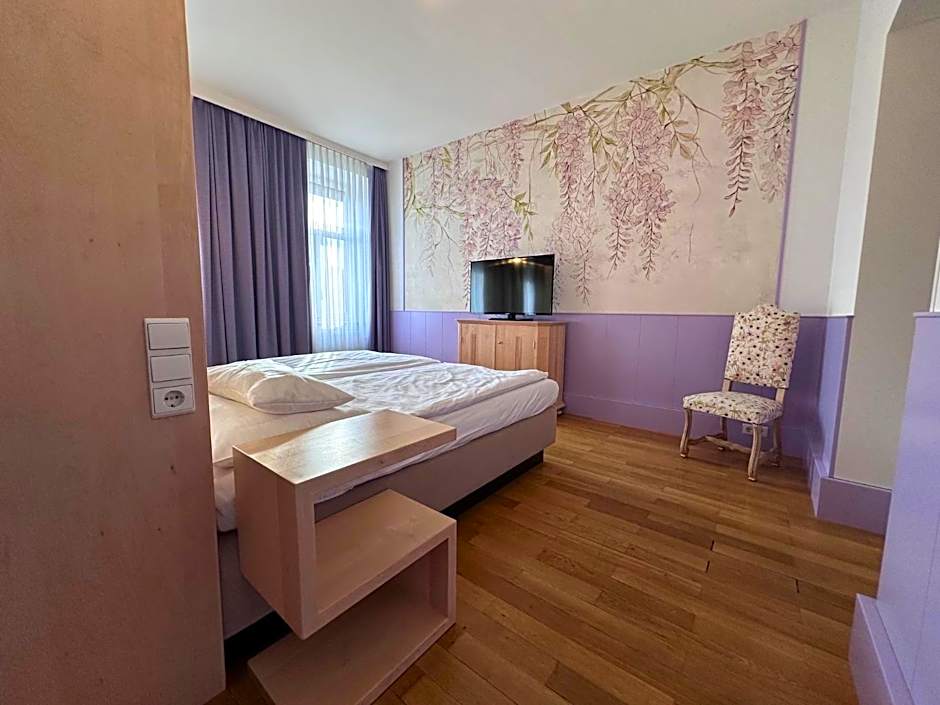Hotel Caroline