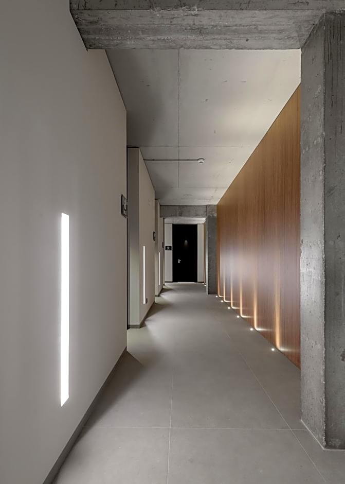 Essence Suites Downtown Suites - Adults Only