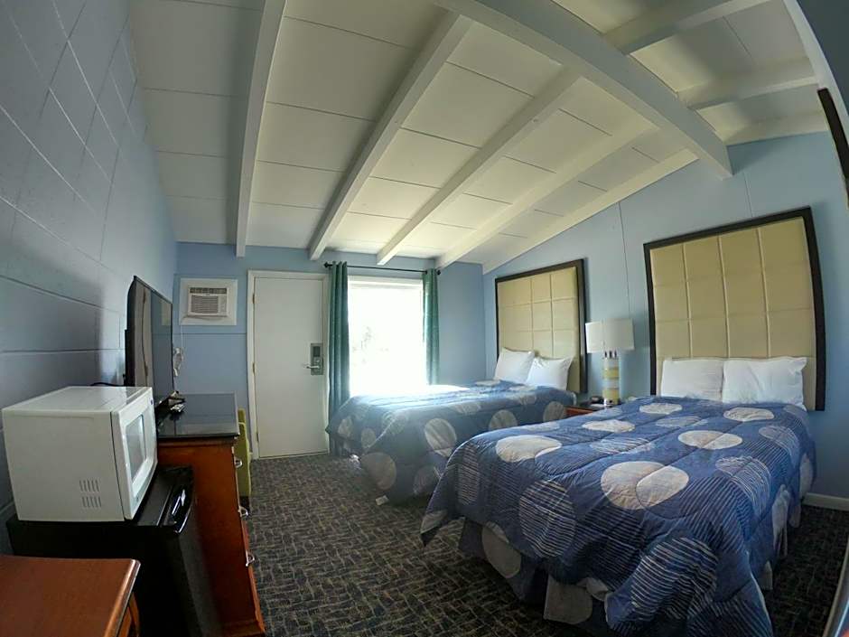 Copper Lantern Motor Lodge