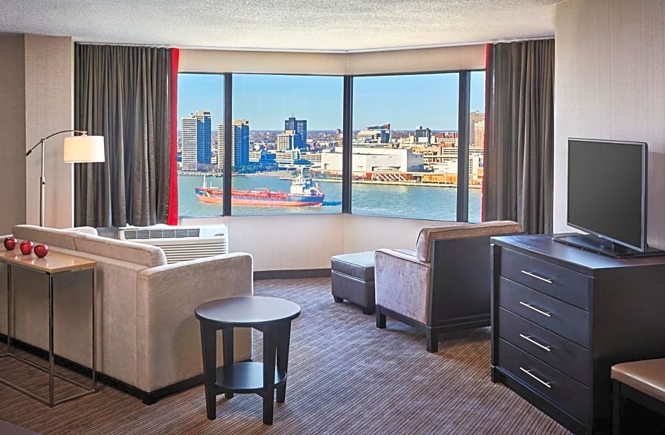 Best Western Plus Waterfront Hotel