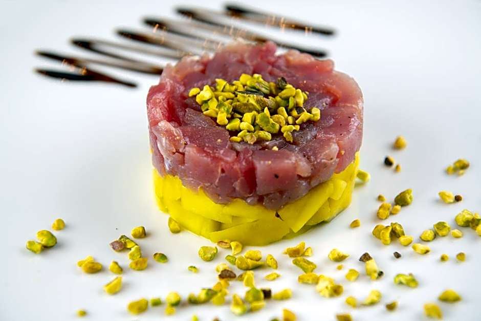 Guest House Train Station