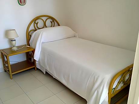 Classic Single Room