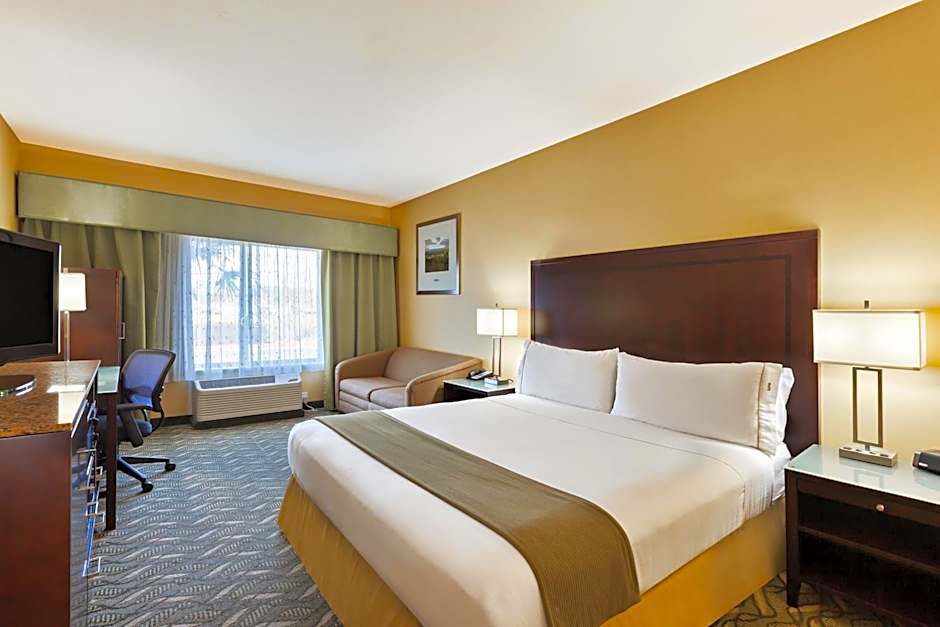 Holiday Inn Express Hotel & Suites San Jose-Morgan Hill By IHG