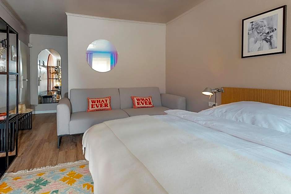 Hotel Lux
