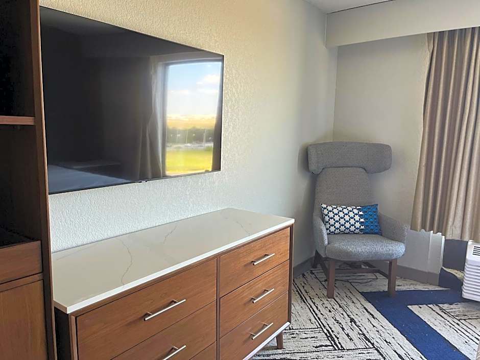 Sky Point Hotel & Suites - Atlanta Airport