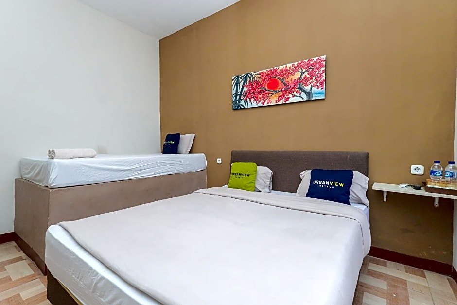 Urbanview Hotel Syariah Near Gelora Delta Sidoarjo