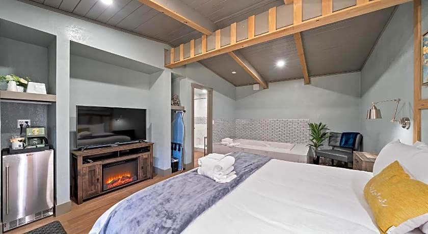 Blue Jay Lodge