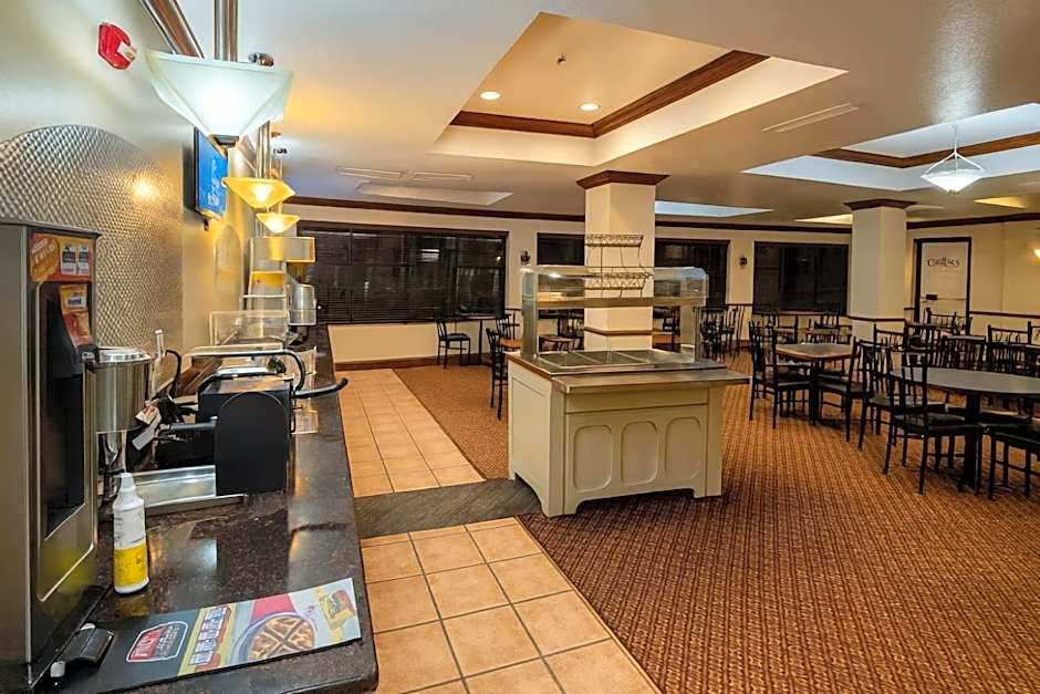 Stay USA Hotel and Suites