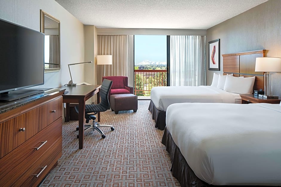 Photo 1 of 2 of 2 Queen Beds, Hearing/Mobility Accessible, Bathtub, Balcony