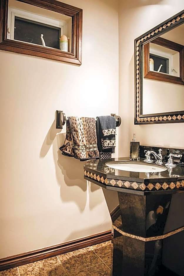 JstLikeHome - Luxury Mansion & Guesthouse