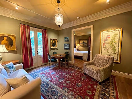 Queen Studio - Disability Access