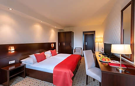 Standard Family Room with Balcony