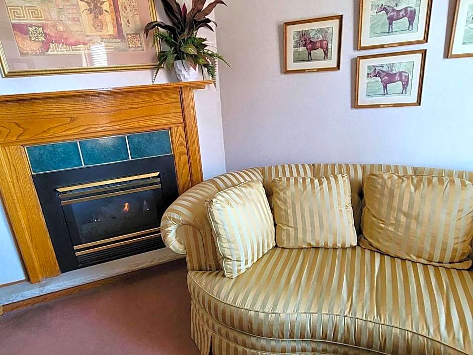 Altland House Inn & Suites