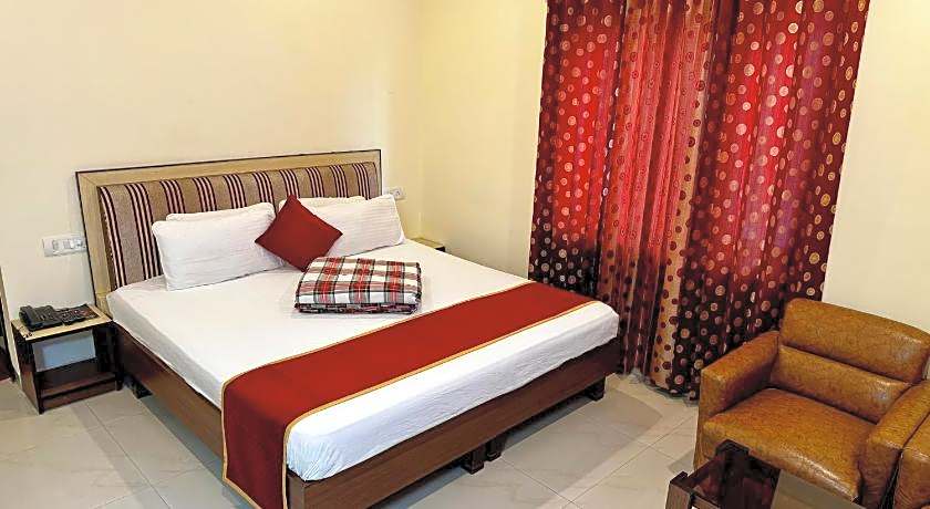 Hotel Sarovar Regency