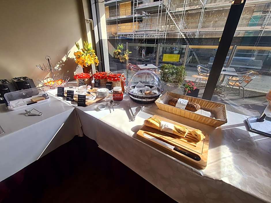 Hôtel de la Poste Martigny - City Center