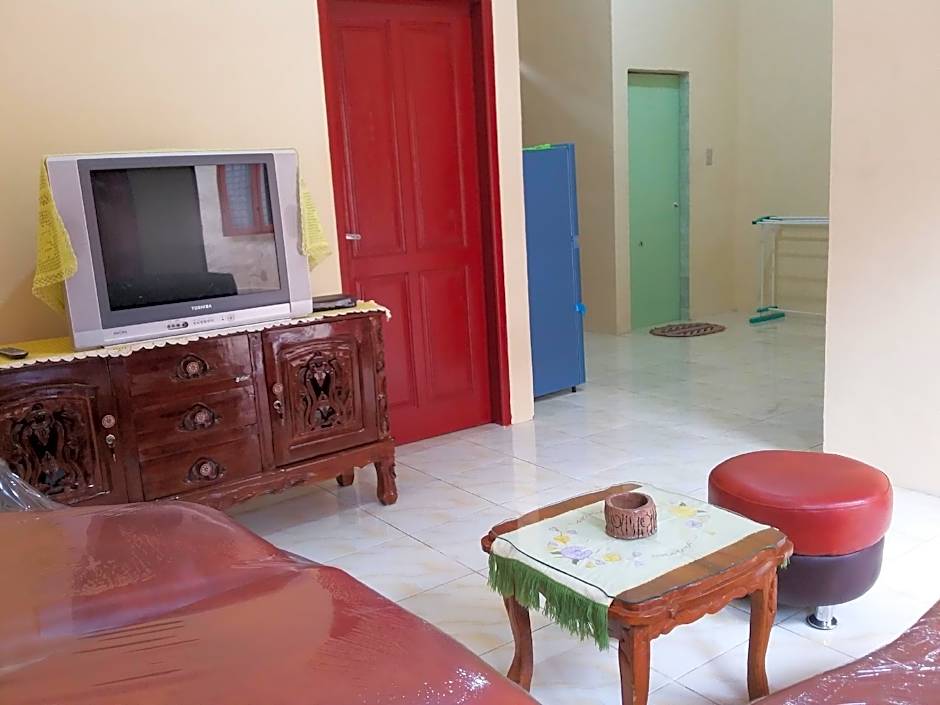 Photo 1 of 7 of Family Suite