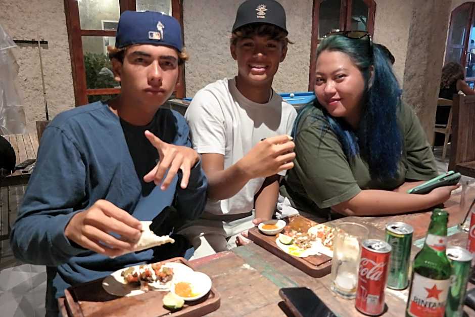 Cabana Surf and Stay