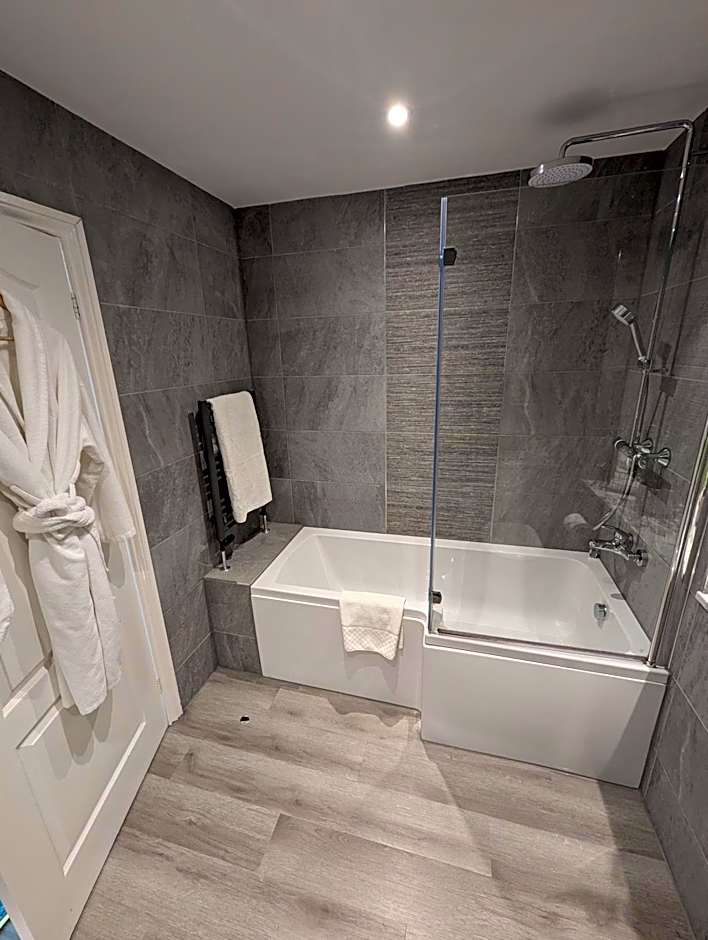 The Walnut Tree Hotel