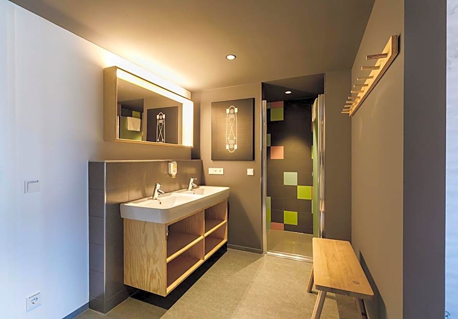 DJH moun10 Jugendherberge - Youth Hostel - membership required!