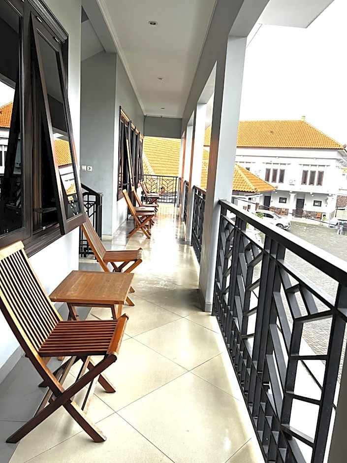 Avila Ketapan Rame Hotel