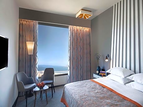 Executive Double or Twin Room with Bay View