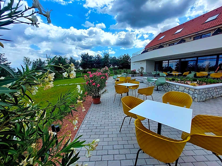 Hotel Kőporos Hercegkút