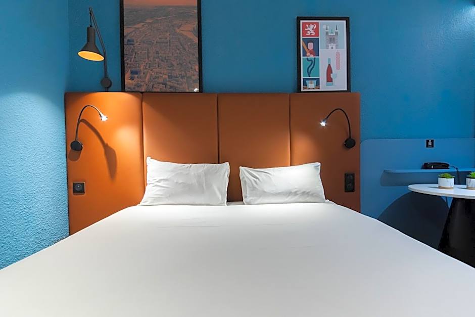 ibis Lyon North