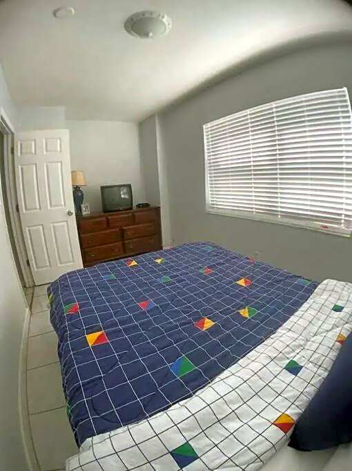 Private Two-Bedroom 5 -Directly across from Beach