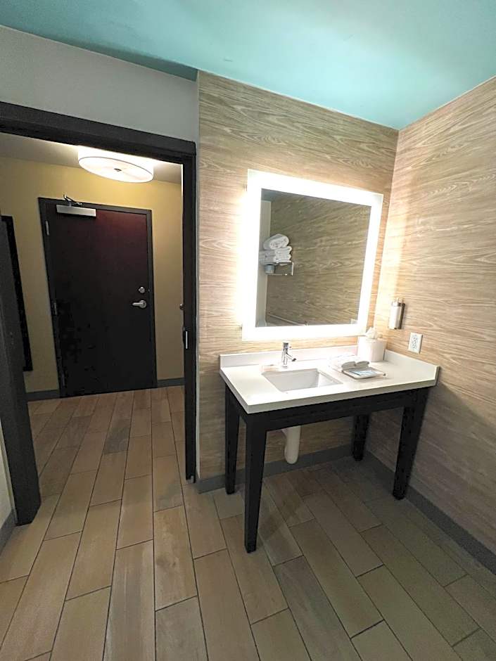 Marina Bay Hotel & Suites, an Ascend Collection Hotel