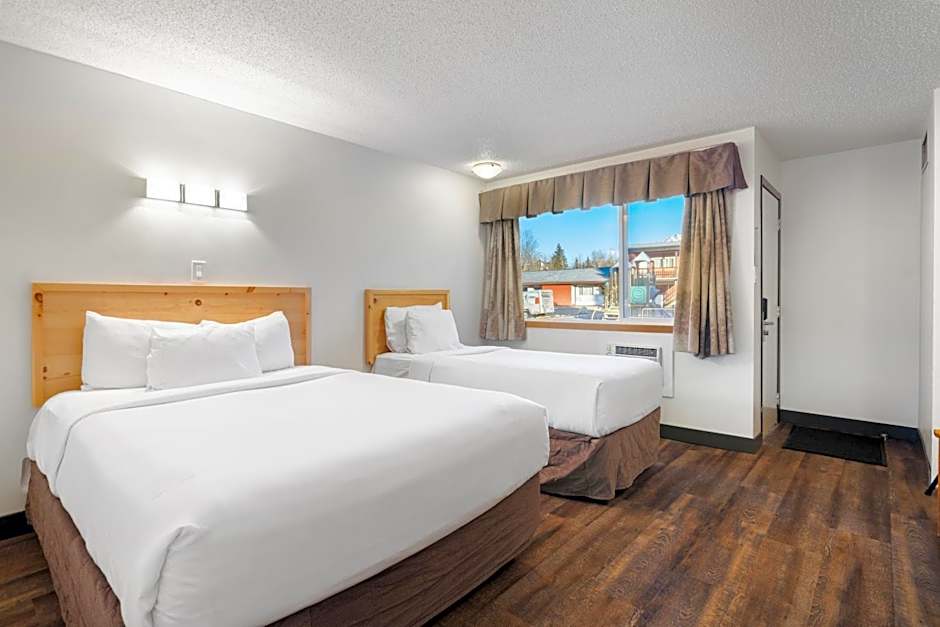 Rocky Mountain Ski Lodge