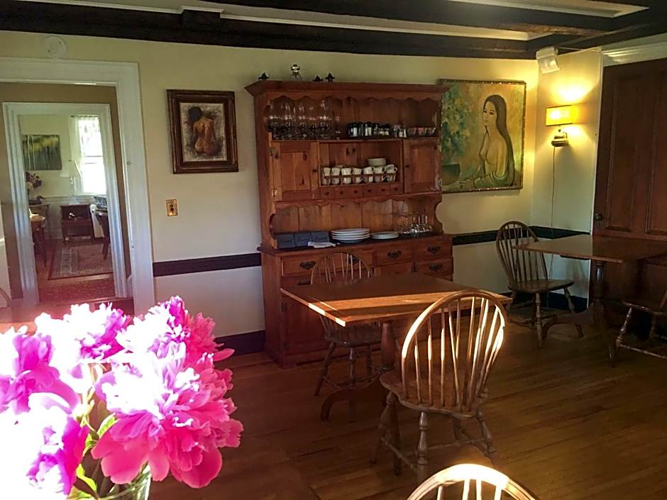 Center Lovell Inn