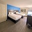 La Quinta Inn & Suites by Wyndham Houston Stafford Sugarland