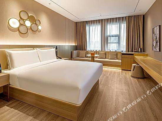 Orange Hotel(Ningbo Railway Station Lianfeng Road Store)