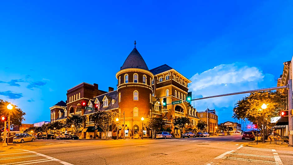 Windsor Hotel, an Ascend Collection Hotel