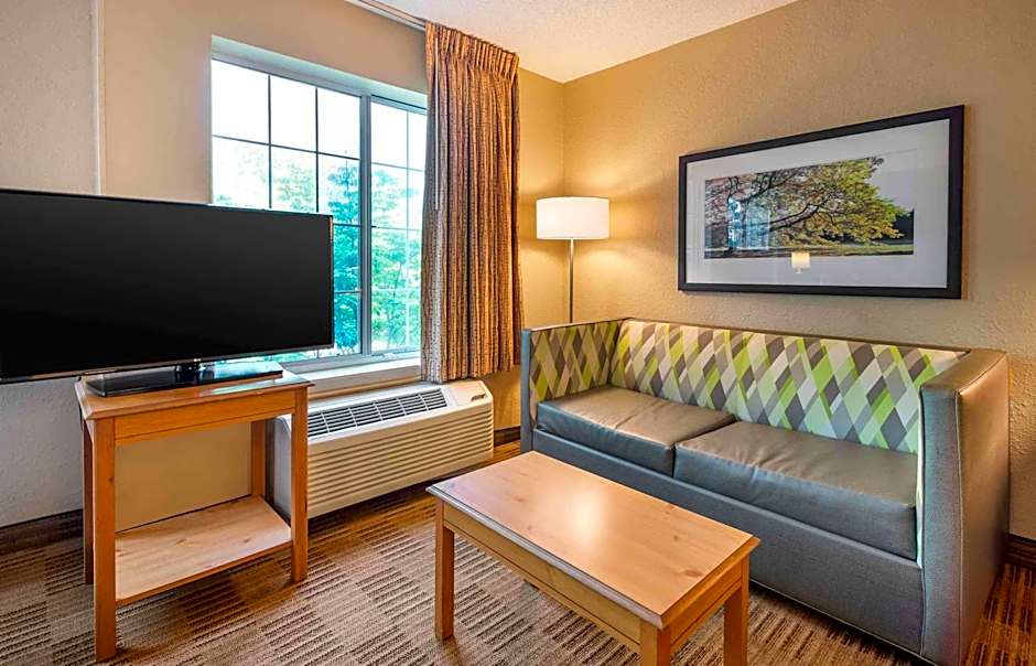 Extended Stay America Suites - Newark - Woodbridge