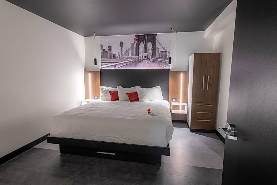 Photo 1 of 5 of Family Suite