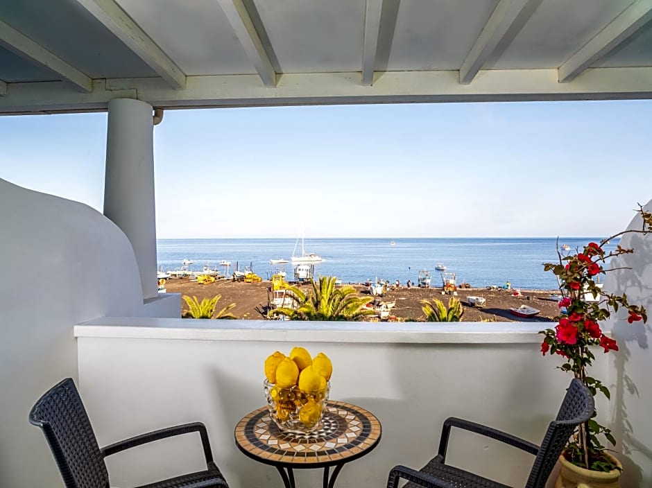 Hotel Ossidiana Stromboli Center