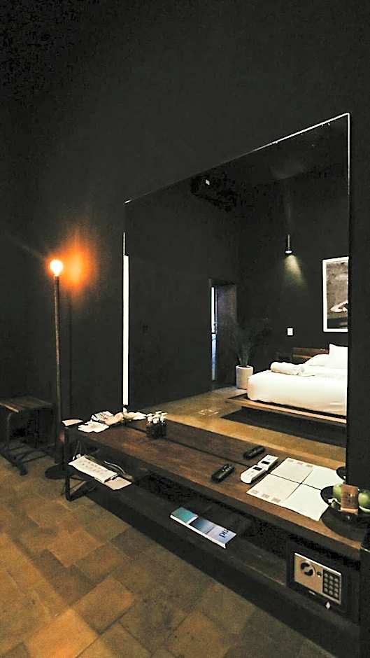 Hotel Sin Nombre